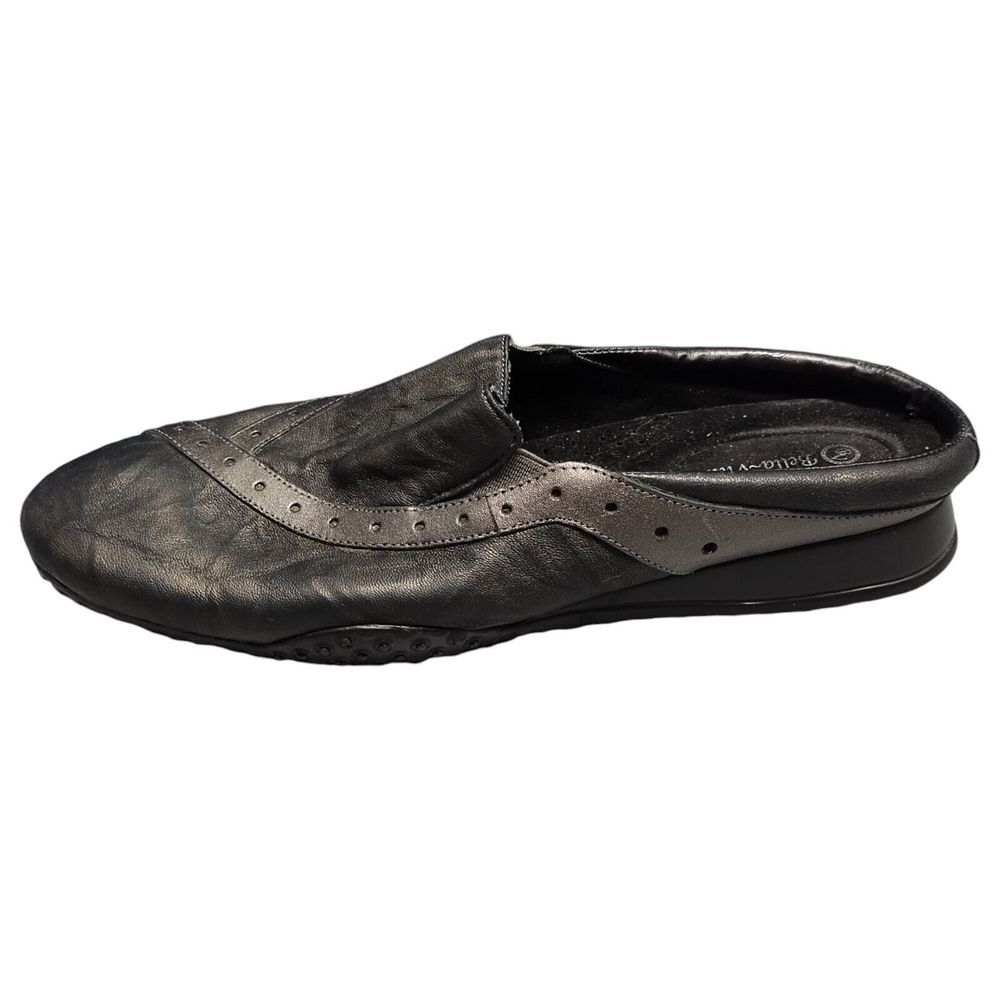 Bella Vita Cedar Mule Womens Size 8.5 Black Low Top Round Toe Comfort Slip On